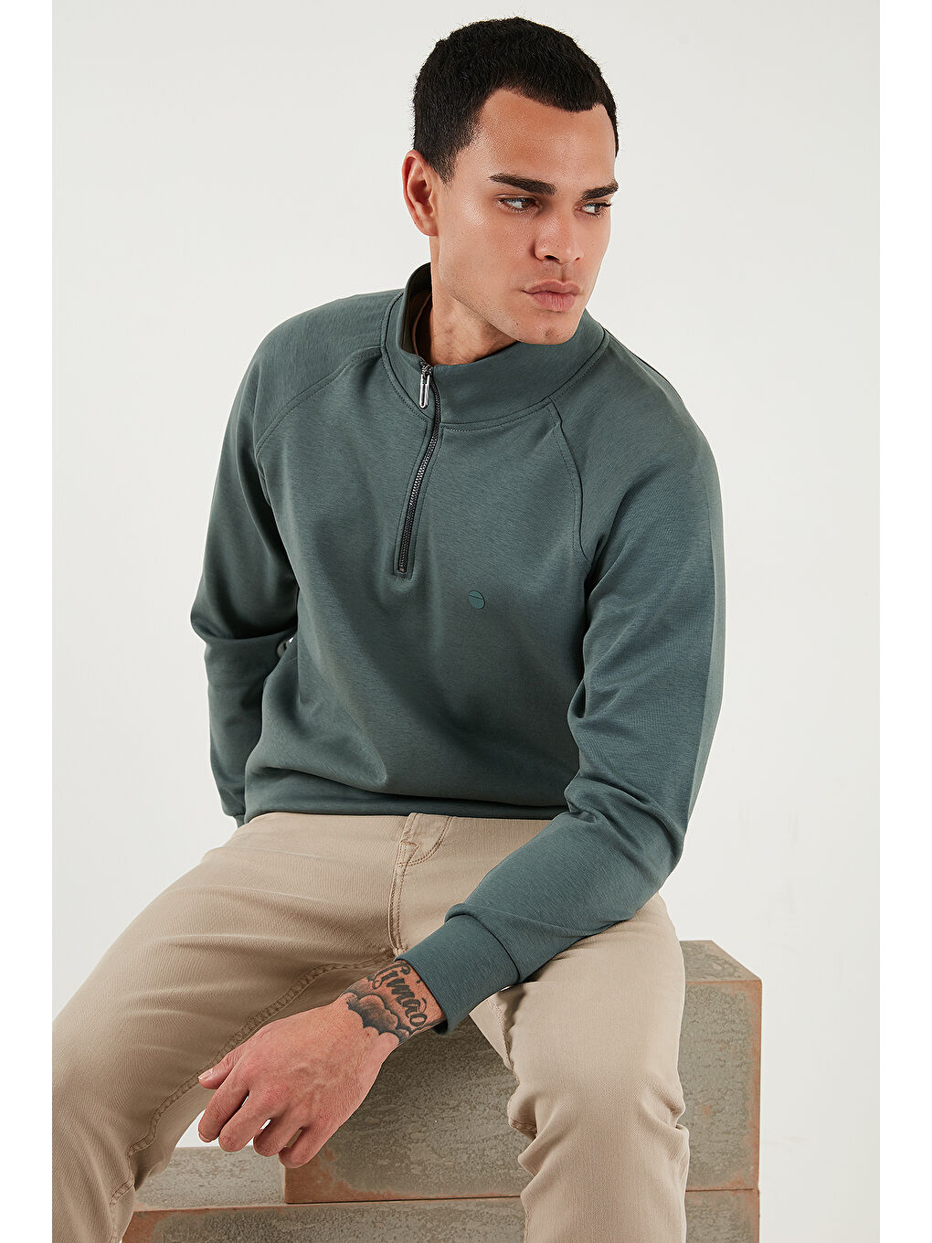 Haki Pamuklu Relaxed Fit Yarım Fermuarlı Dik Yaka Sweat 5901232-1