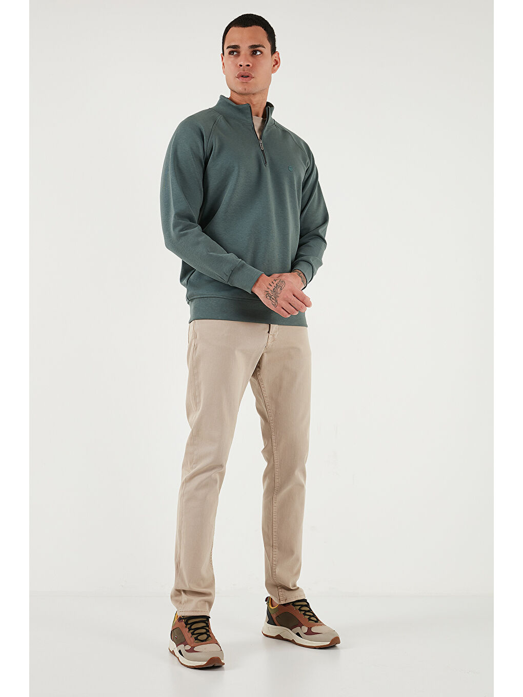 Haki Pamuklu Relaxed Fit Yarım Fermuarlı Dik Yaka Sweat 5901232-2