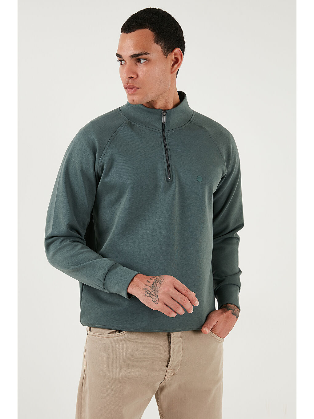 Haki Pamuklu Relaxed Fit Yarım Fermuarlı Dik Yaka Sweat 5901232-3