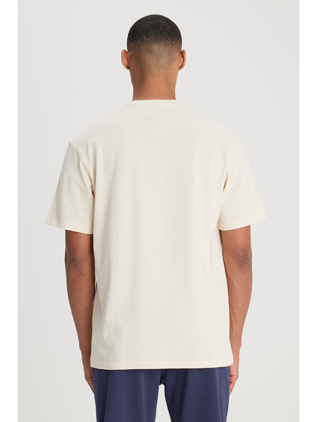 Loose Fit Rahat Kesim Bisiklet Yaka %100 Pamuk Ekru Tişört-4