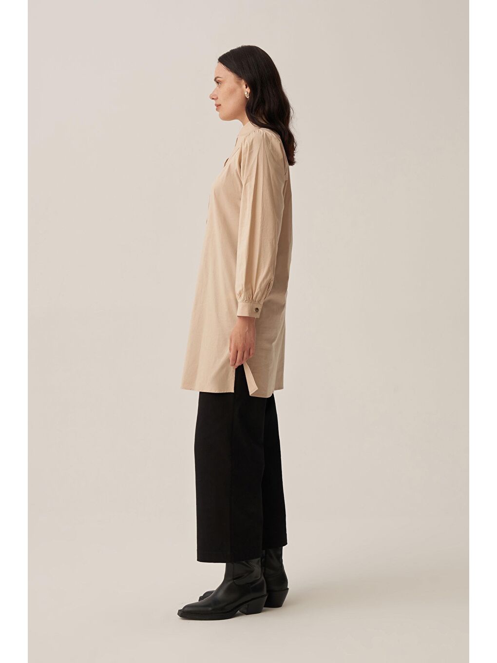 Bej-Sivri Yakalı Poplin Gömlek-1