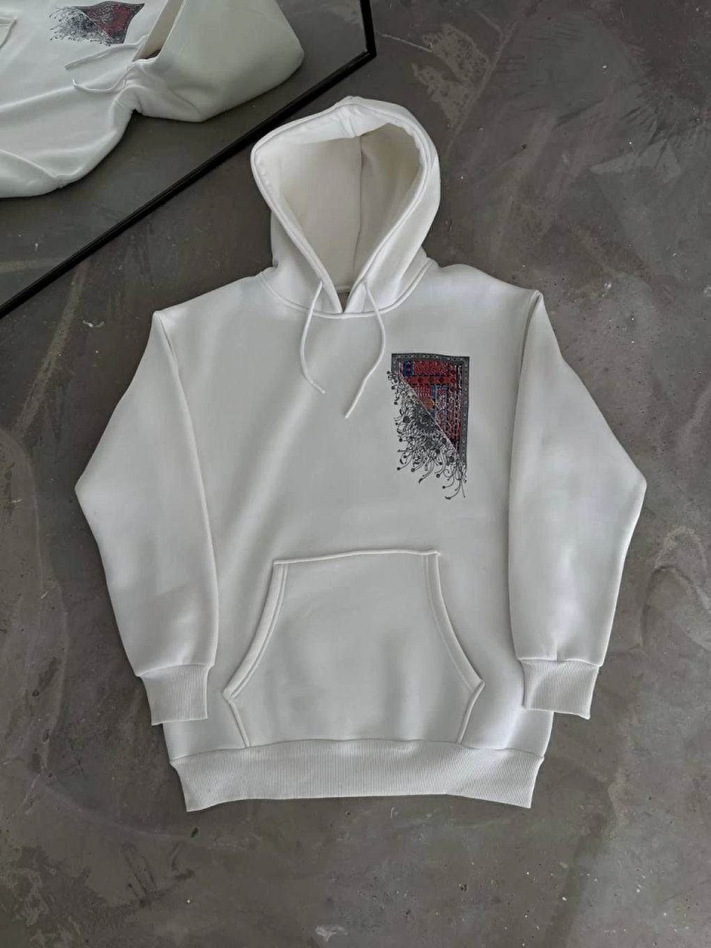 Uzun Kol Kapüşonlu Ön Ve Arka Baskılı Sweatshirt - Beyaz-2