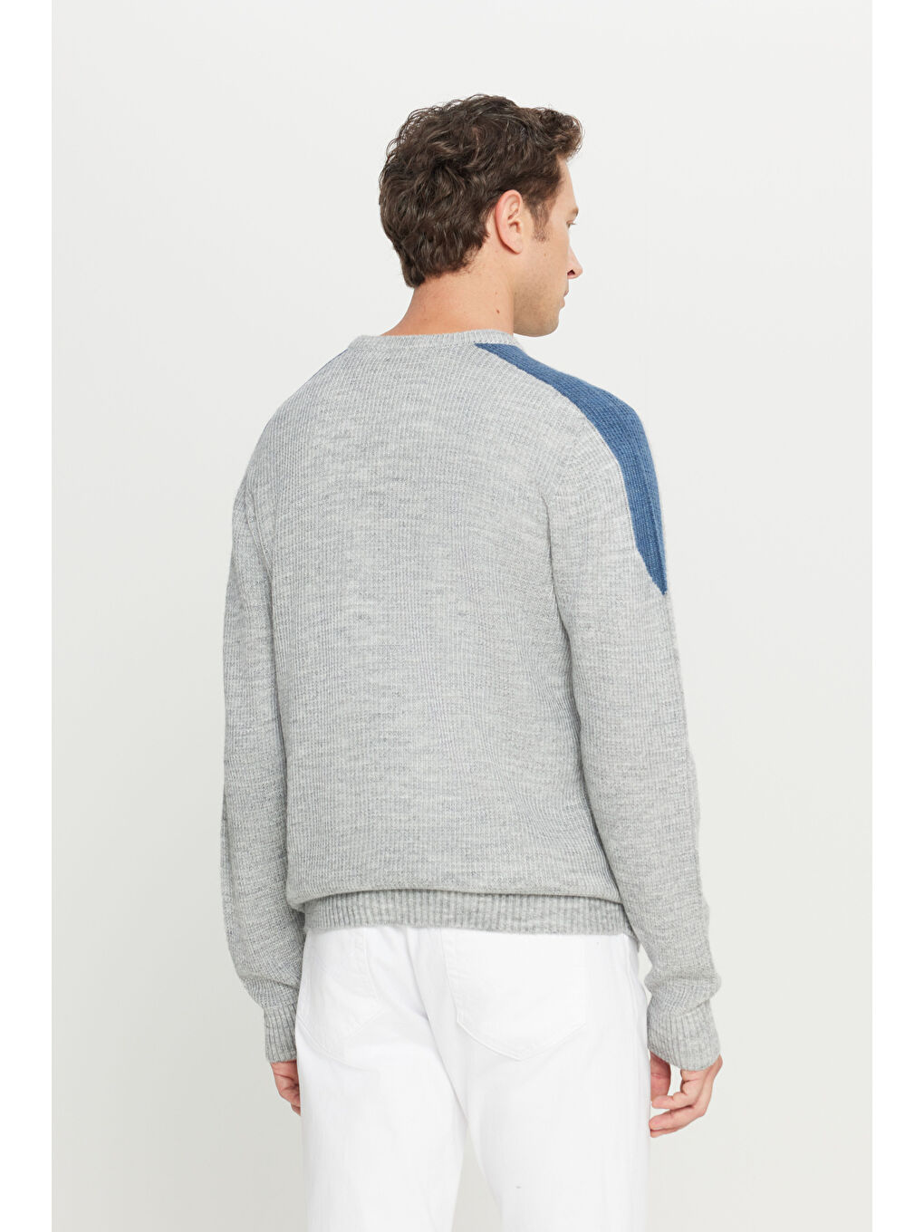 Erkek Gri Melanj Standart Fit Normal Kesim Bisiklet Yaka Jakarlı Triko Kazak-4