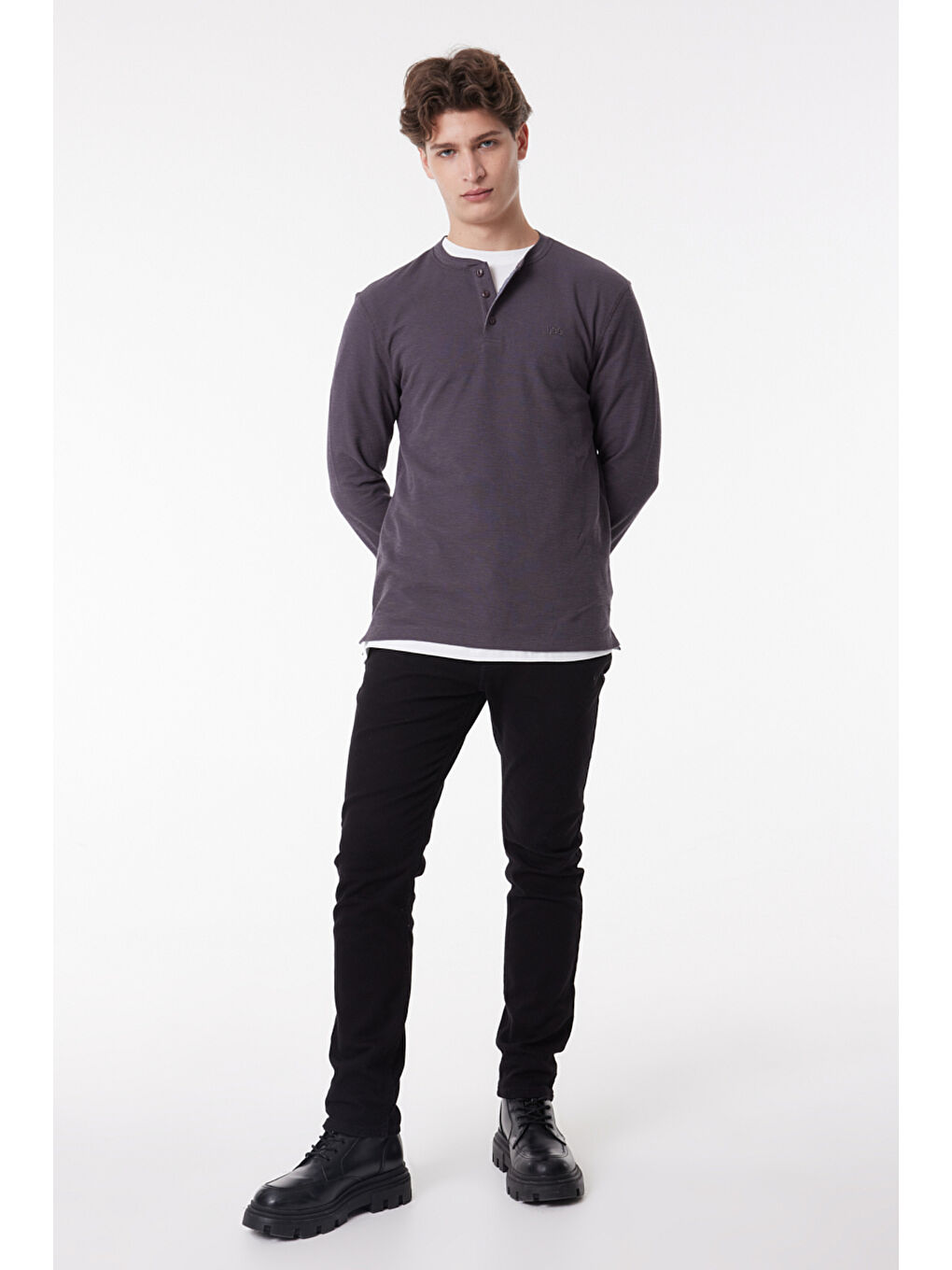 Regular Fit Normal Kesim %100 Pamuk Bisiklet Yaka Gri Tişört-1