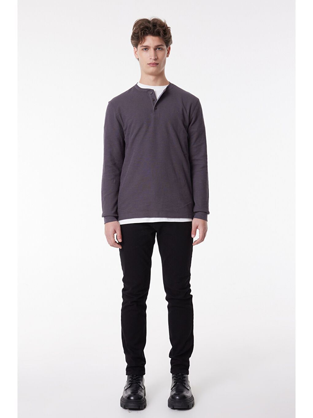 Regular Fit Normal Kesim %100 Pamuk Bisiklet Yaka Gri Tişört-2