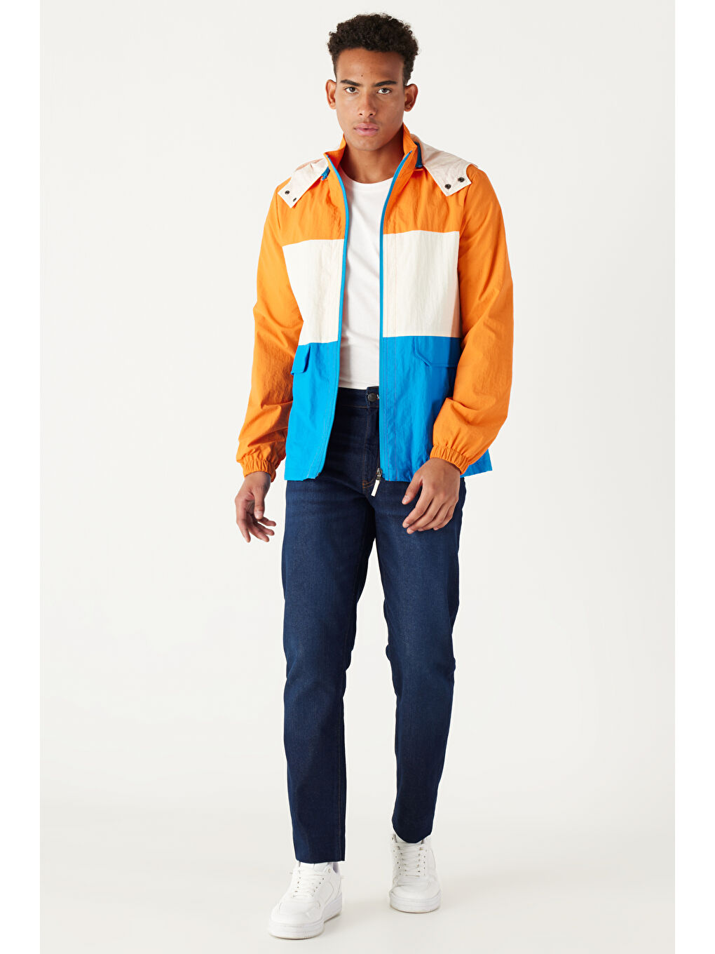 Erkek Mavi-Turuncu Standart Fit Normal Kesim Kapüşonlu Mont-1