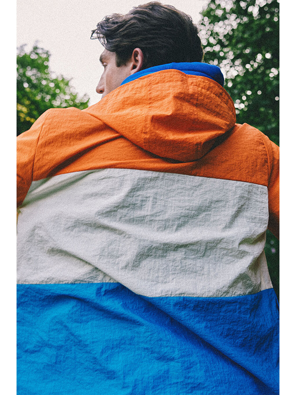 Erkek Mavi-Turuncu Standart Fit Normal Kesim Kapüşonlu Mont-4