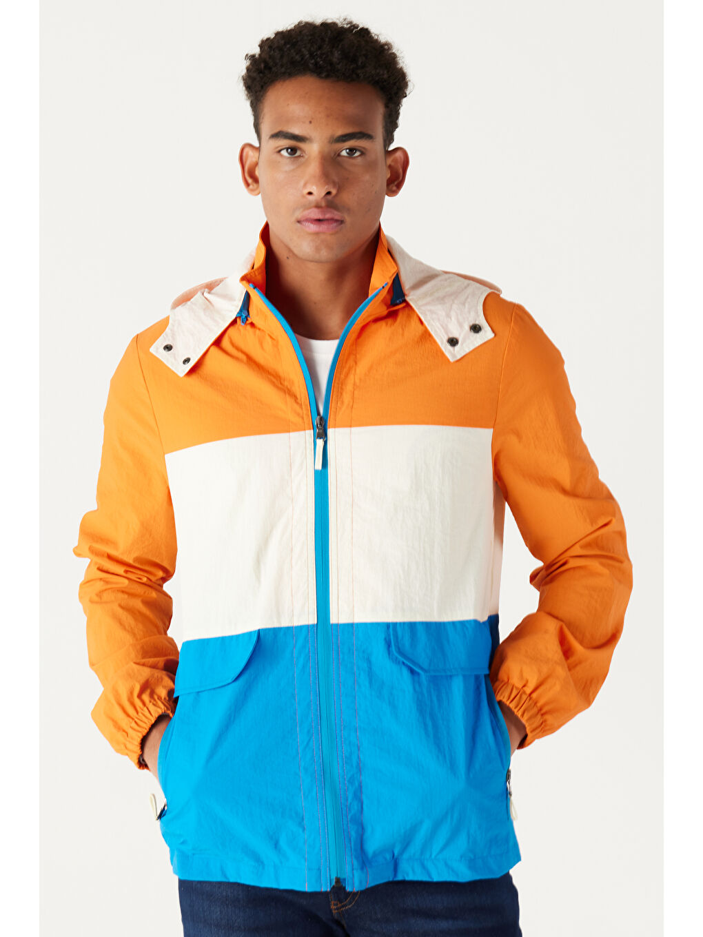 Erkek Mavi-Turuncu Standart Fit Normal Kesim Kapüşonlu Mont-5