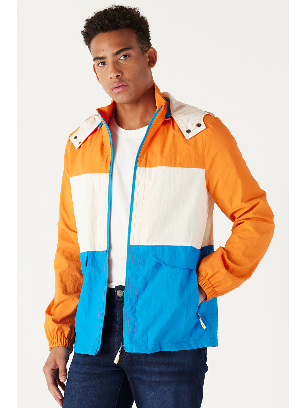 Erkek Mavi-Turuncu Standart Fit Normal Kesim Kapüşonlu Mont-6