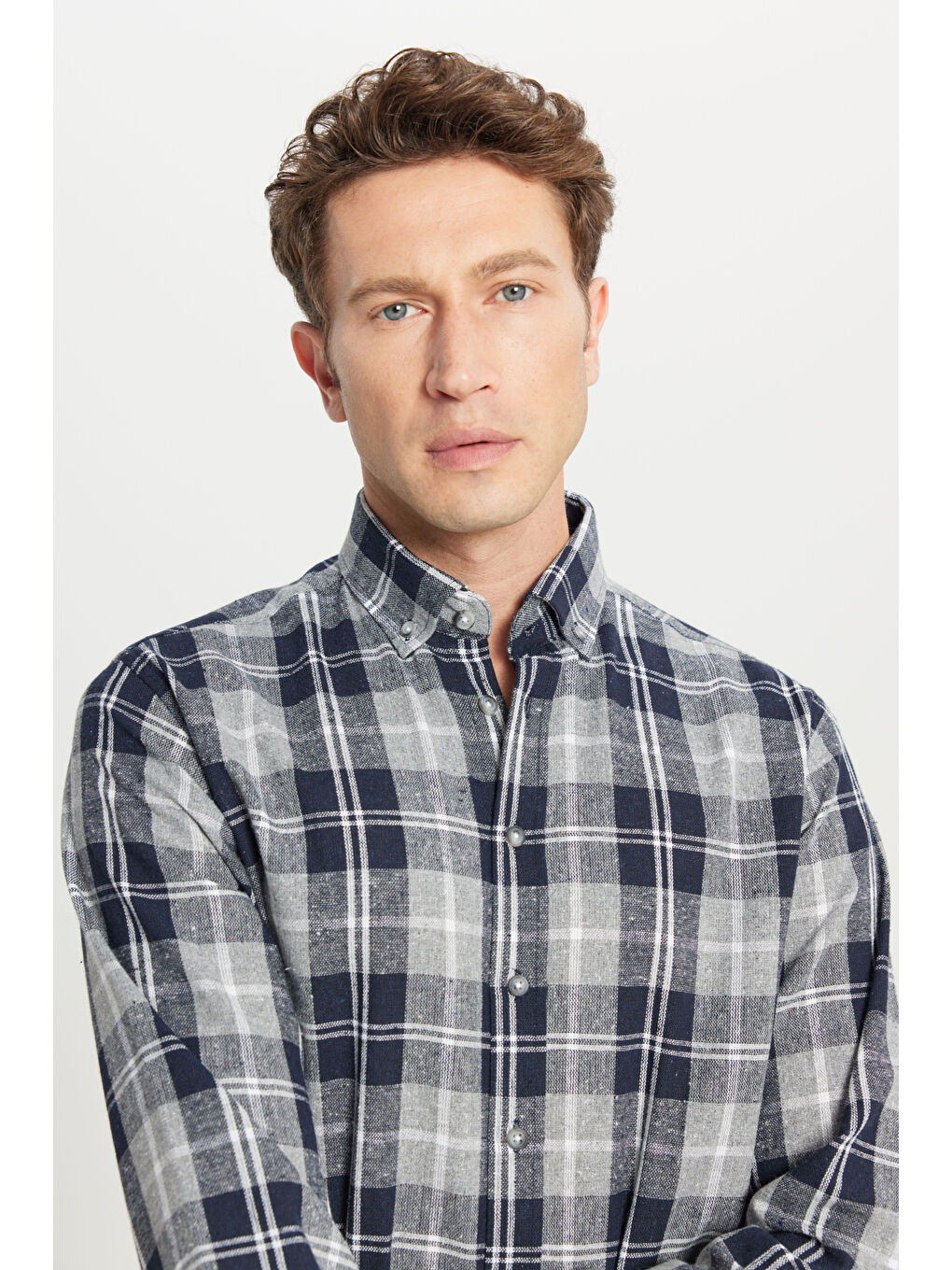 Erkek Siyah Comfort Fit Rahat Kesim Düğmeli Yaka Ekose Desenli Gömlek-3