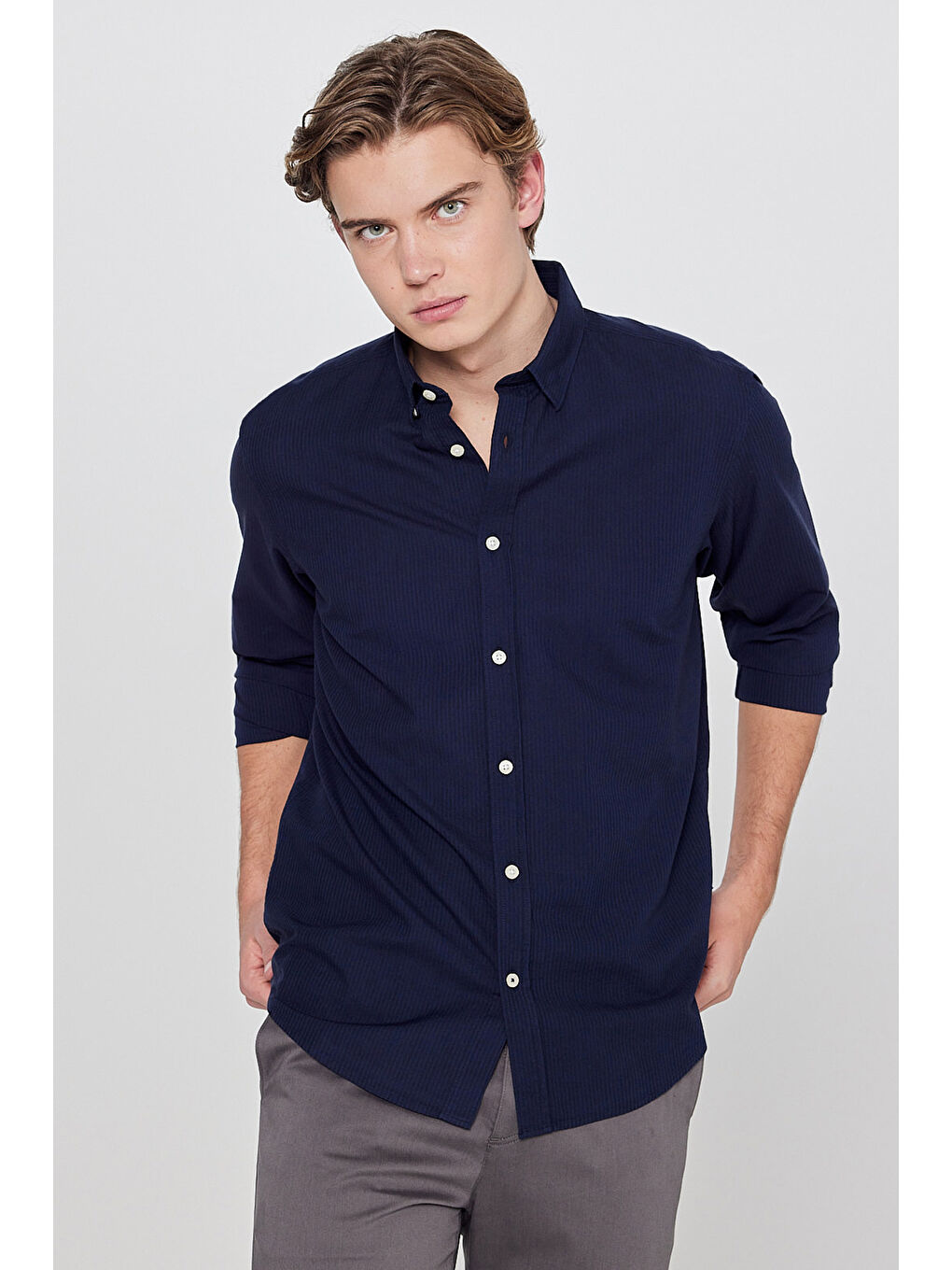 Lacivert Pamuklu Yumuşak Dokulu Regular Fit Normal Kesim Çizgili Gömlek-1