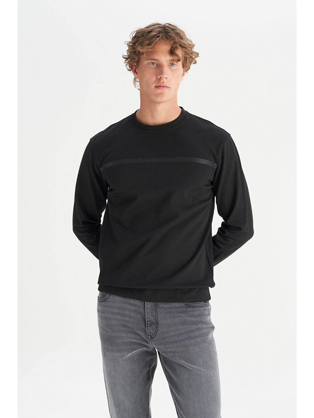 Siyah Pamuklu Regular Fit Bisiklet Yaka Sweatshirt