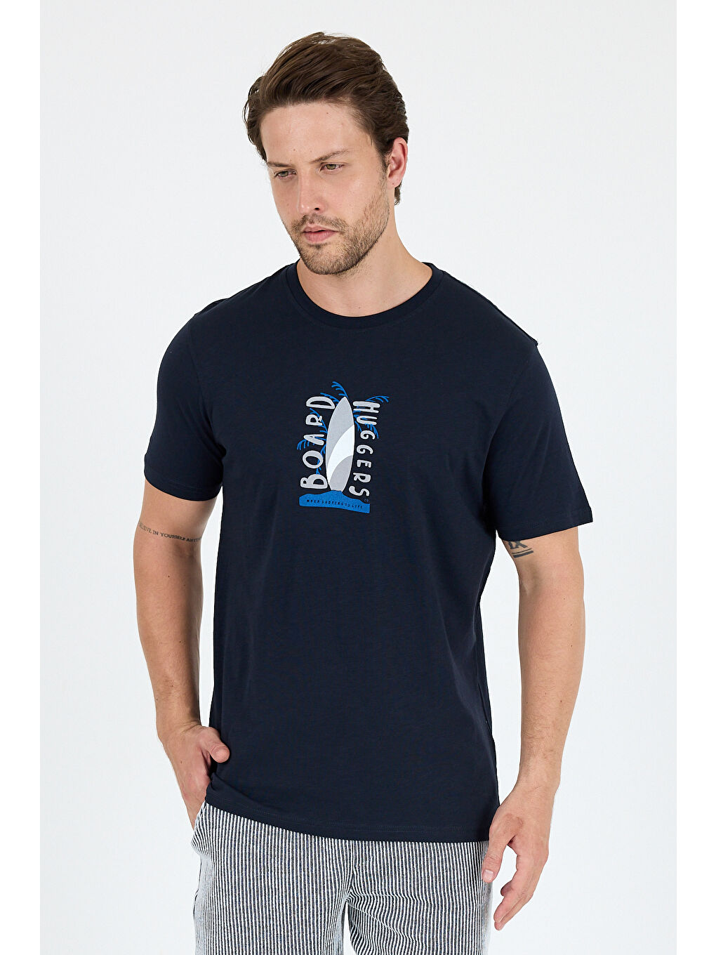 Lacivert Erkek %100 Pamuk Bisiklet Yaka Kısa Kollu Baskılı Tişört Rahat ve Günlük Erkek Tişört 0007-1