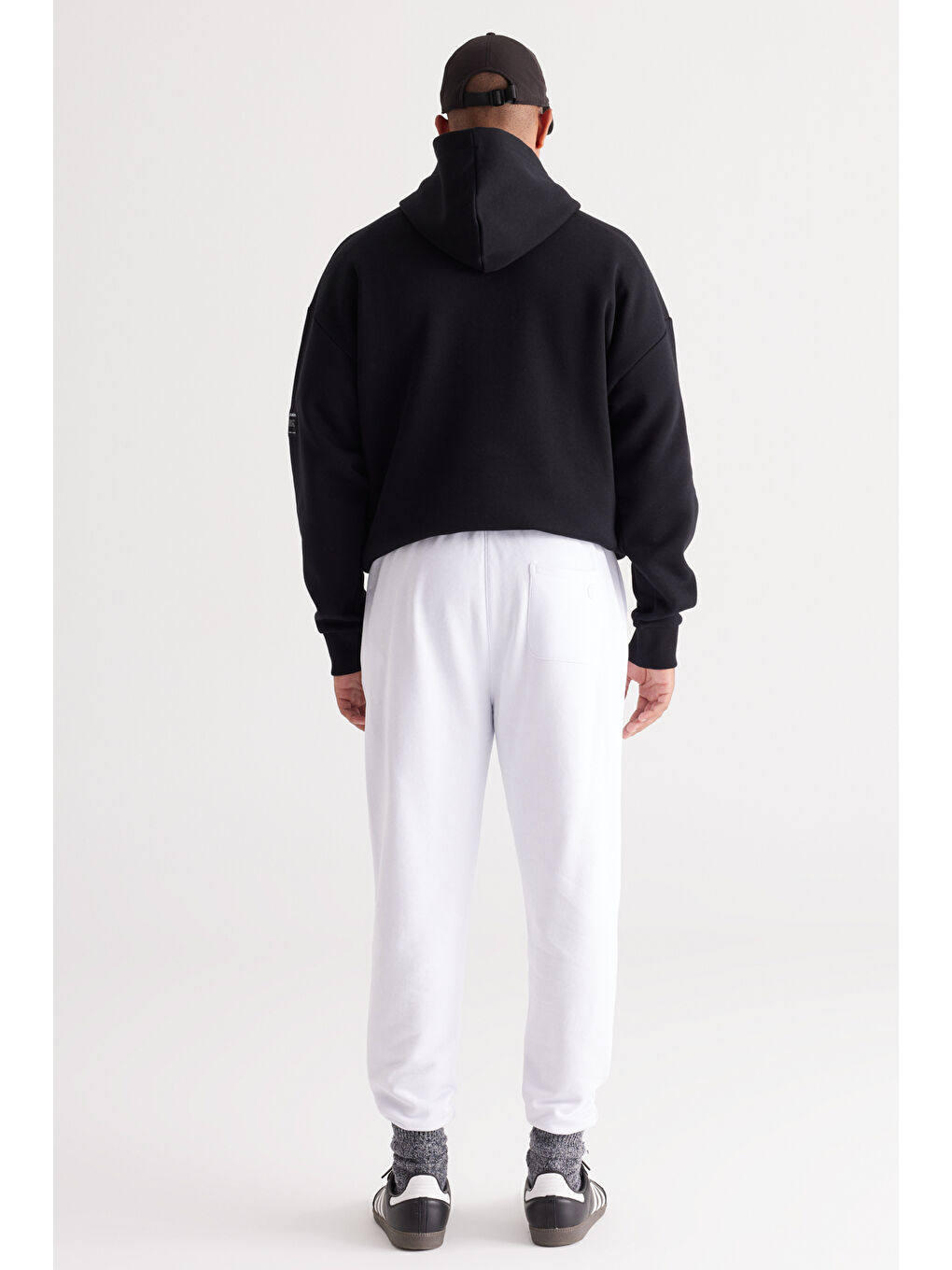 Erkek Beyaz Standart Fit Normal Kesim Yan Cepli Pamuklu Rahat Eşofman Altı-4