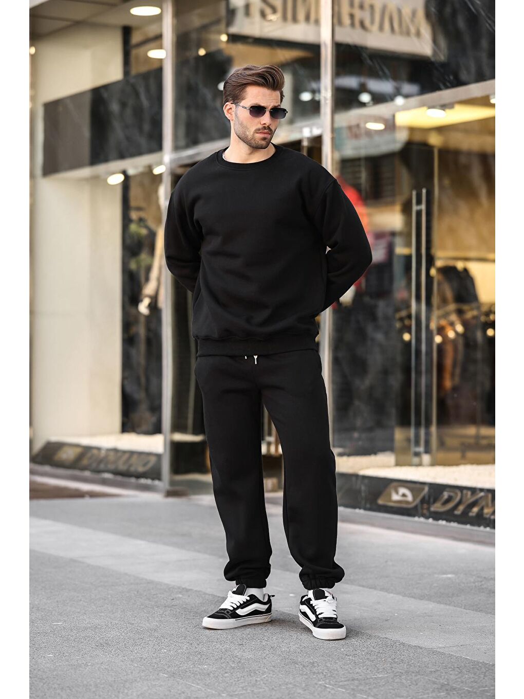 Siyah Bisiklet Yaka Basic Eşofman Takımı E7329-1