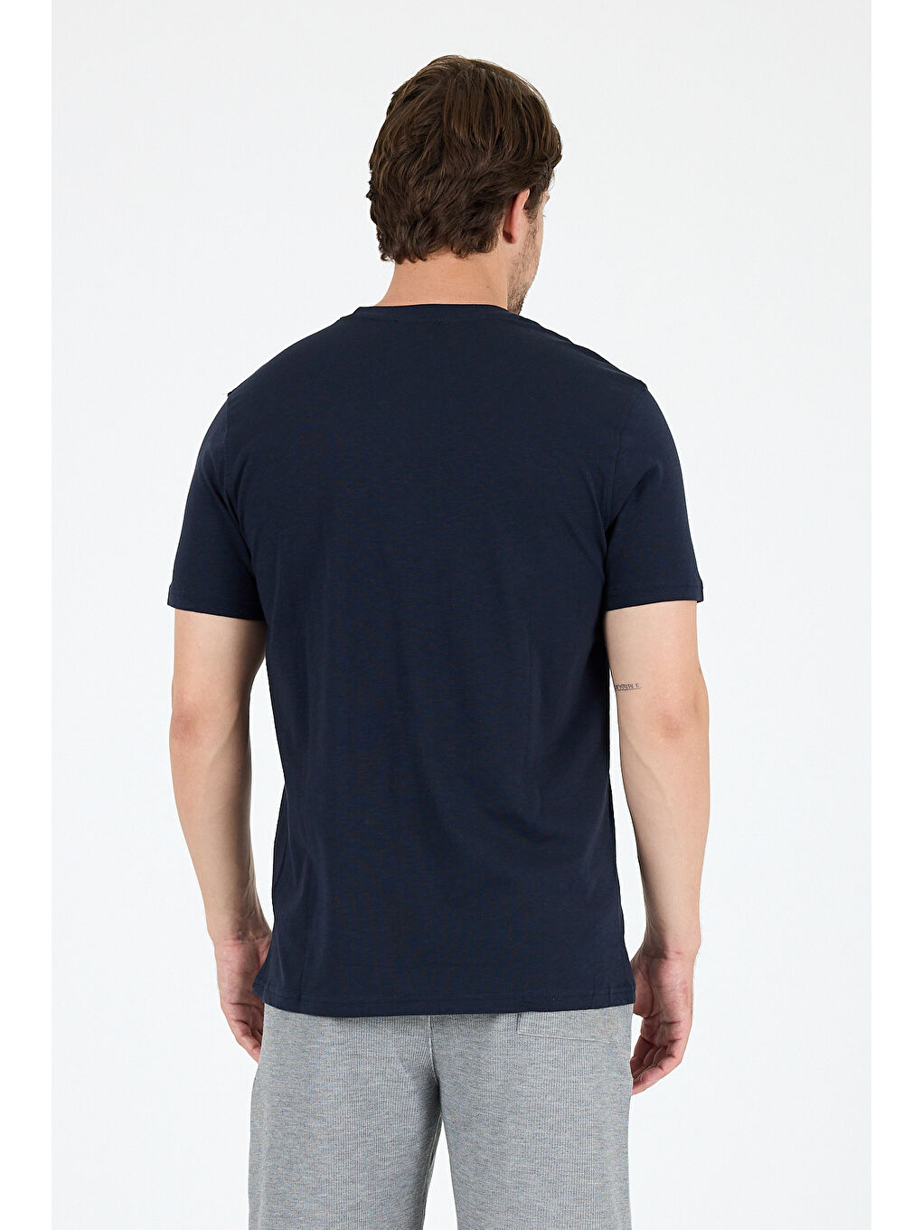 Lacivert Erkek Sıfır Yaka Baskılı Tişört – %100 Pamuk – Rahat ve Tarz Kısa Kollu Erkek Tişört 0009-4