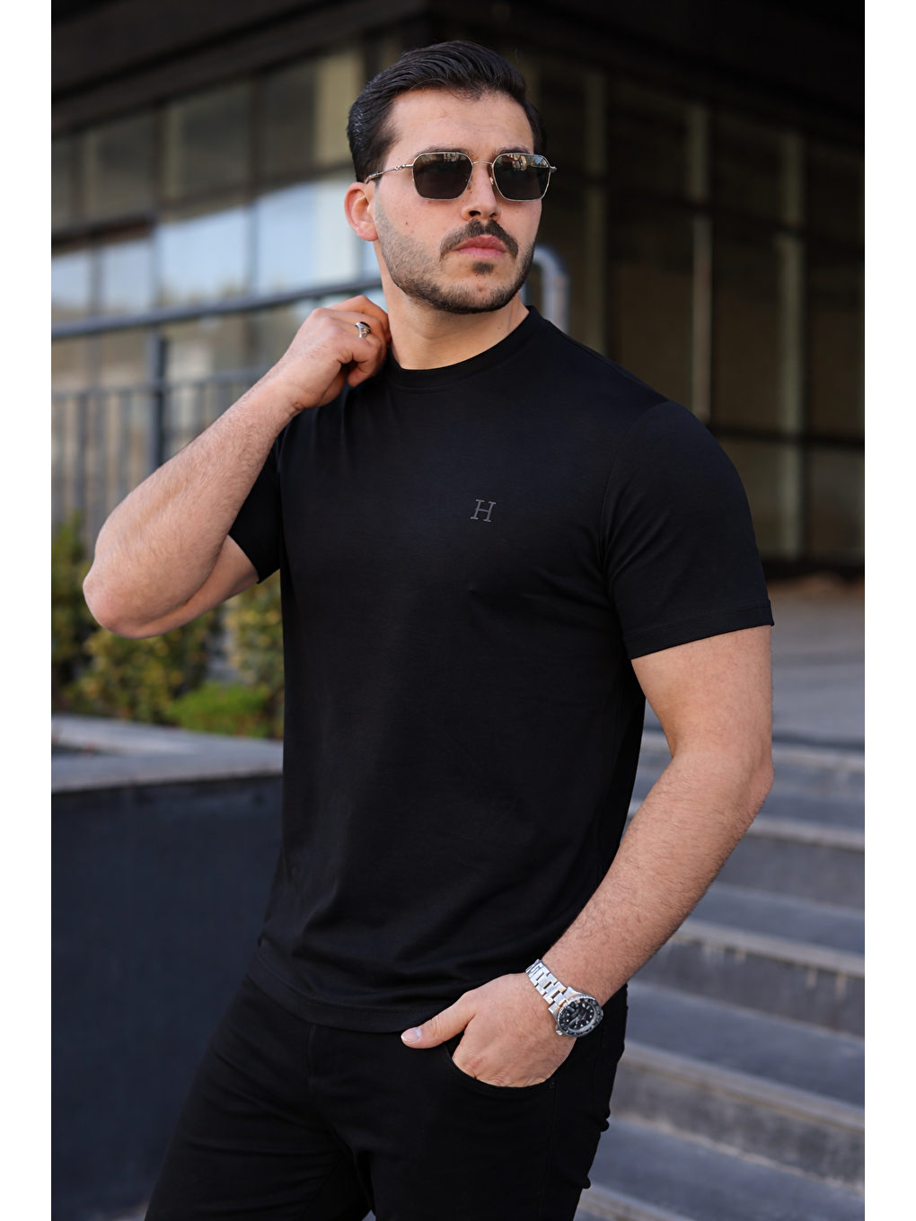 Erkek Kısa Kol Yazlık Baskılı Siyah Dar Tişört-1