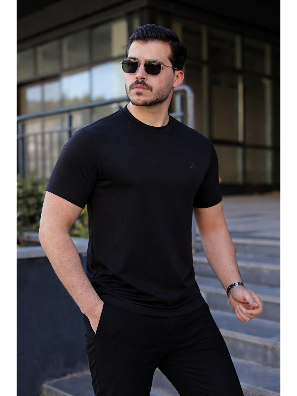 Erkek Kısa Kol Yazlık Baskılı Siyah Dar Tişört-2