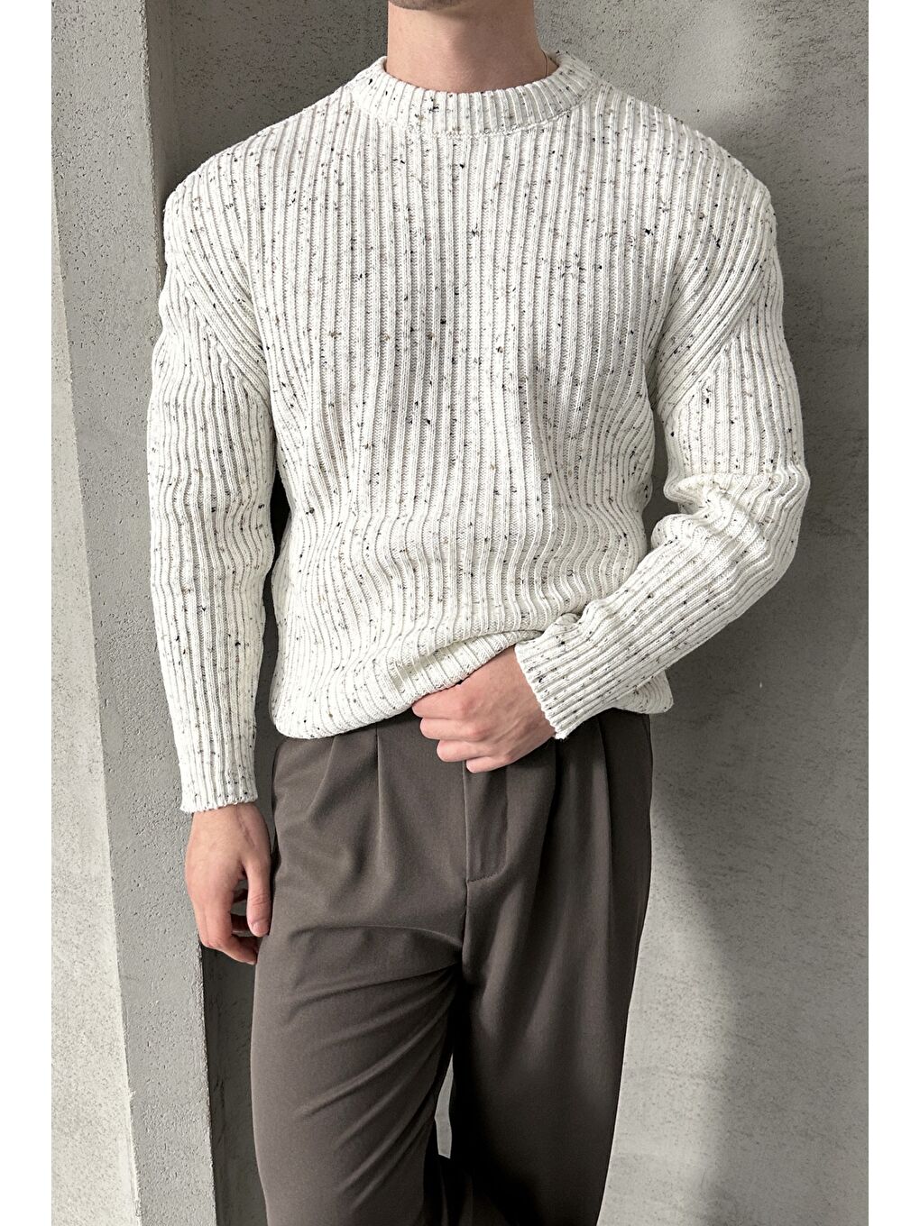 Ekru Erkek Fitilli Örme Oversize Kazak-1