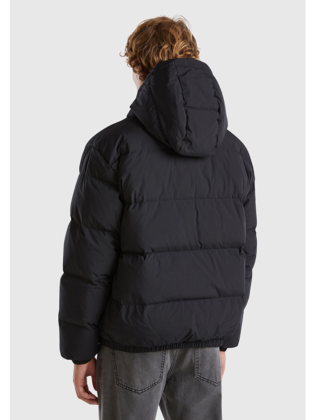 Erkek Siyah Kaz Tüyü Dolgulu Yanları Cepli Gizli Fermuarlı Kapüşonlu Mont-1