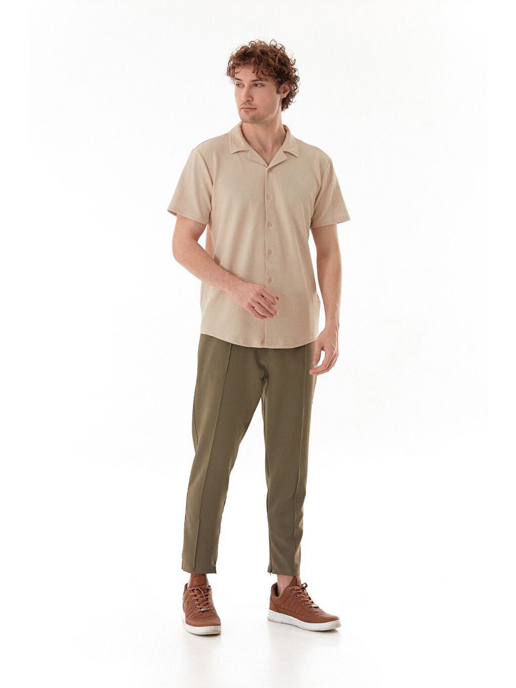 Bej Basic Krep Kumaş Düğmeli Gömlek-1