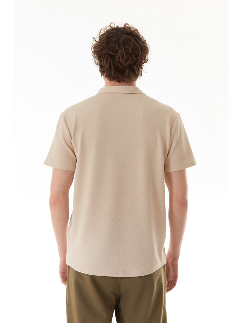 Bej Basic Krep Kumaş Düğmeli Gömlek-2