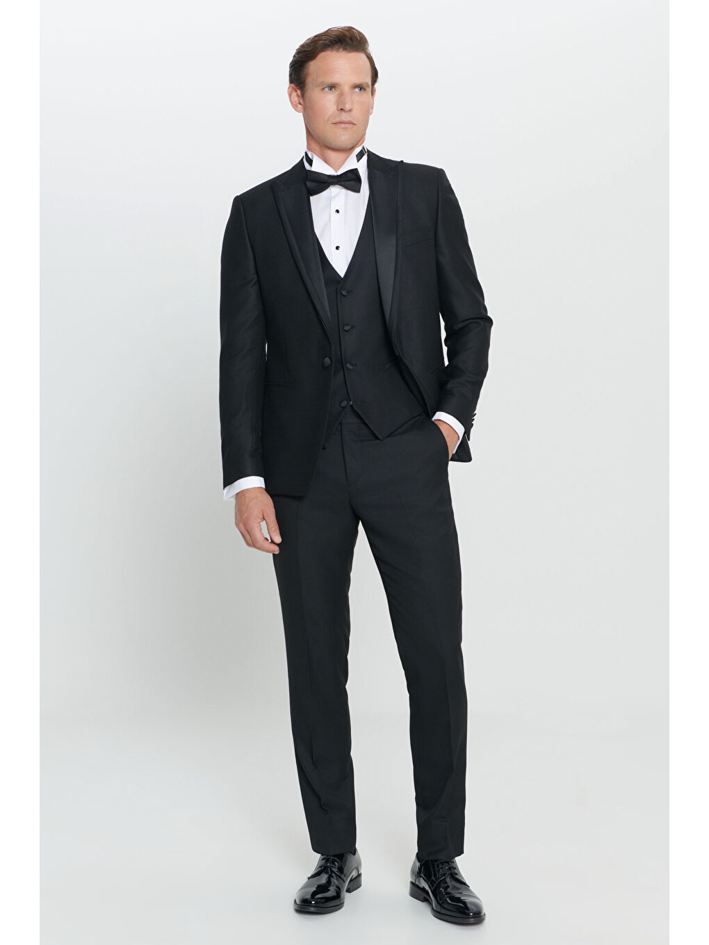 Erkek Siyah Slim Fit Dar Kesim Kırlangıç Yaka Desenli Yelekli Smokin Takım-1