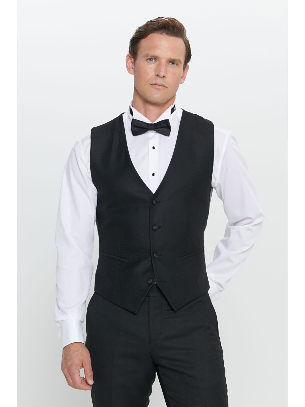 Erkek Siyah Slim Fit Dar Kesim Kırlangıç Yaka Desenli Yelekli Smokin Takım-4