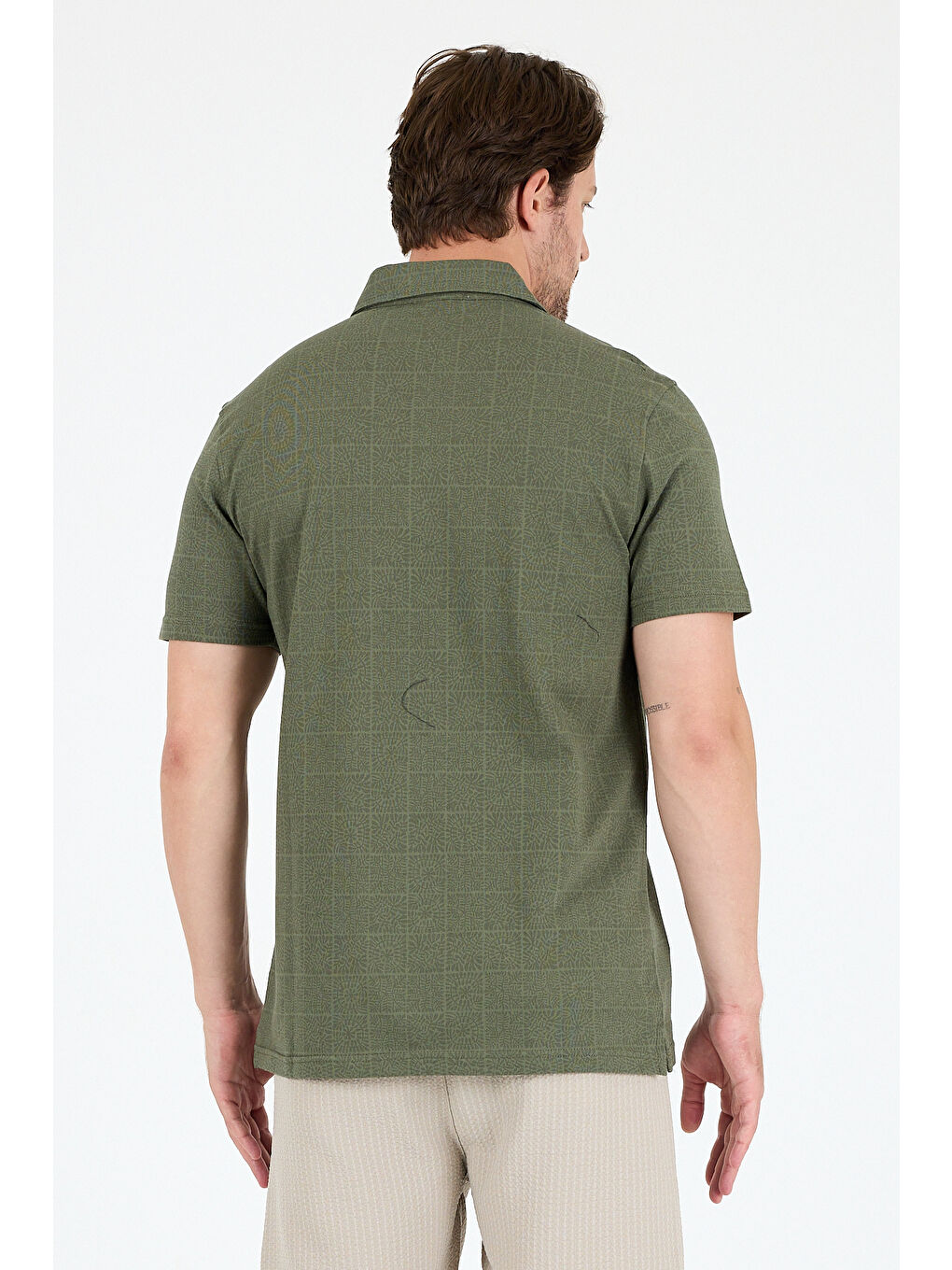 Haki Erkek Polo Yaka Desenli Tişört – %95 Pamuk %5 Elastan – Şık, Esnek ve Rahat Kısa Kollu Tişört 0034-4