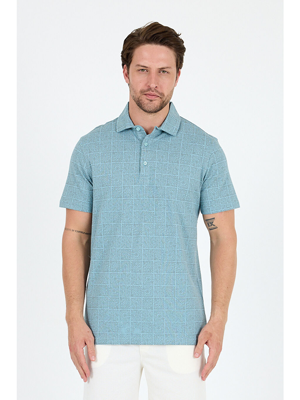 Mavi Erkek Polo Yaka Desenli Tişört – %95 Pamuk %5 Elastan – Şık, Esnek ve Rahat Kısa Kollu Tişört 0034