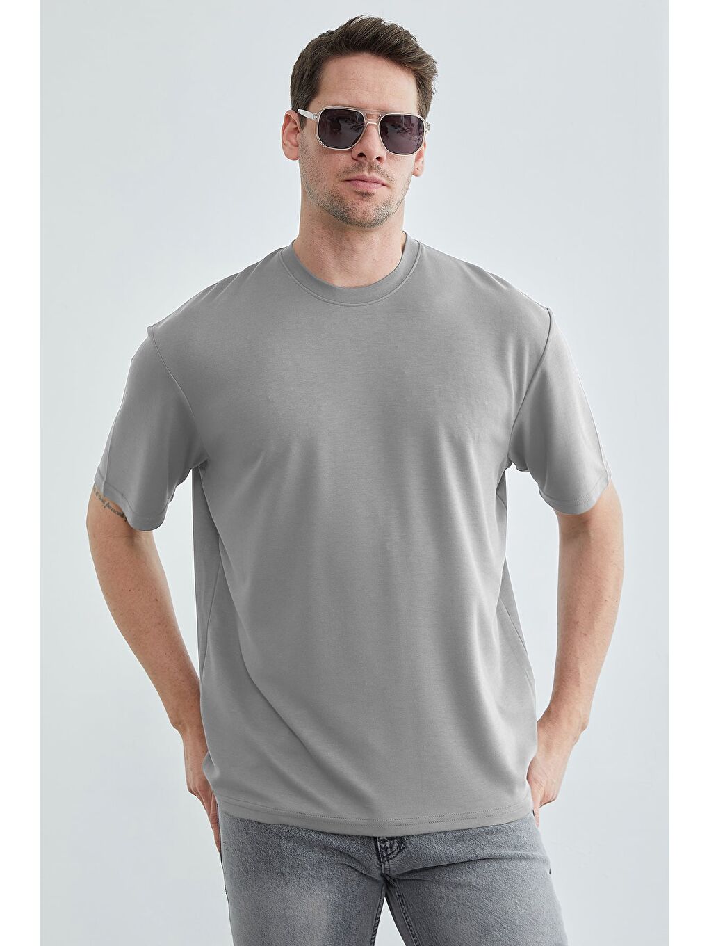 Gri Basic Bisiklet Yaka Modal Tişört-3