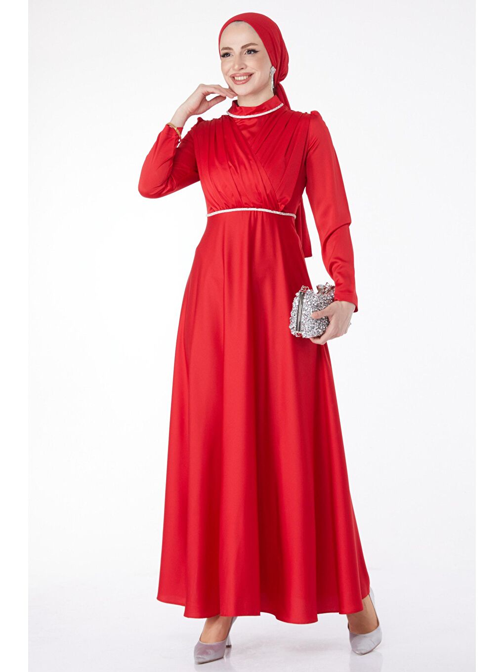 Düz Hakim Yaka Kadın Kırmızı Pile Detaylı Abiye Elbise - 24900-1