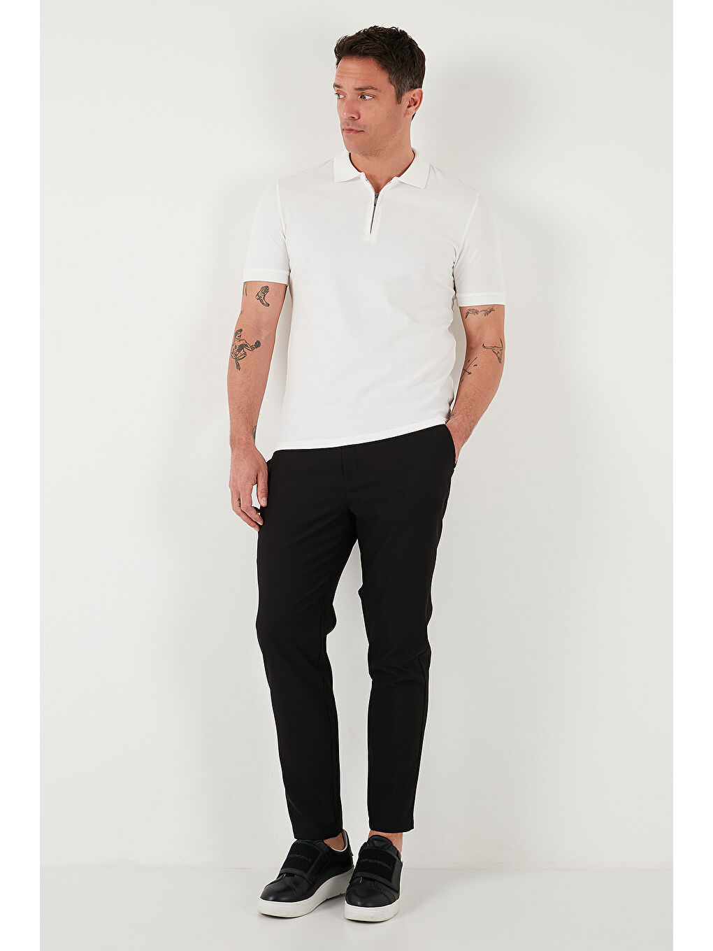 Siyah Streç Regular Fit Normal Bel Düz Paça Jogger Pantolon CF25617953-2