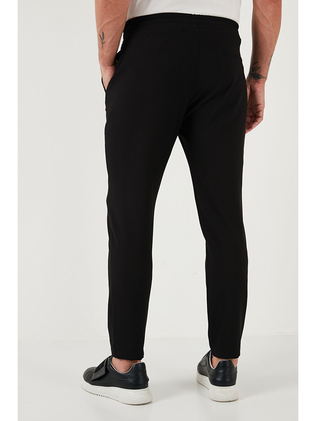 Siyah Streç Regular Fit Normal Bel Düz Paça Jogger Pantolon CF25617953-5