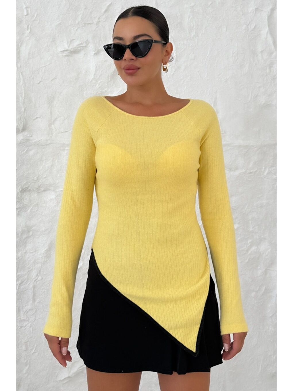 Kadın Sarı Kayık Yakalı V Kesim Biyeli İnterlok Bluz