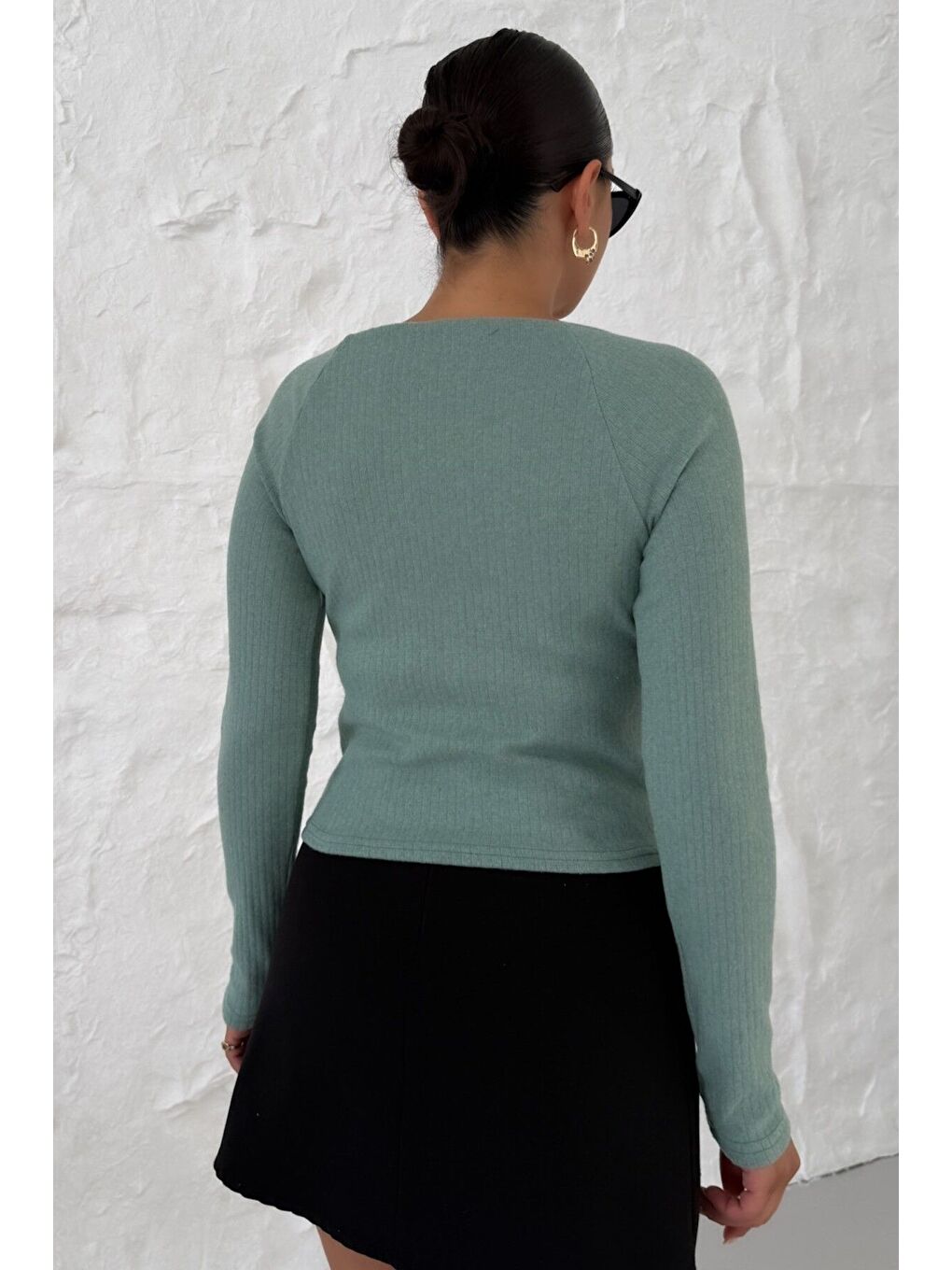 Kadın Mint Yeşili Kayık Yakalı V Kesim Biyeli İnterlok Bluz-4