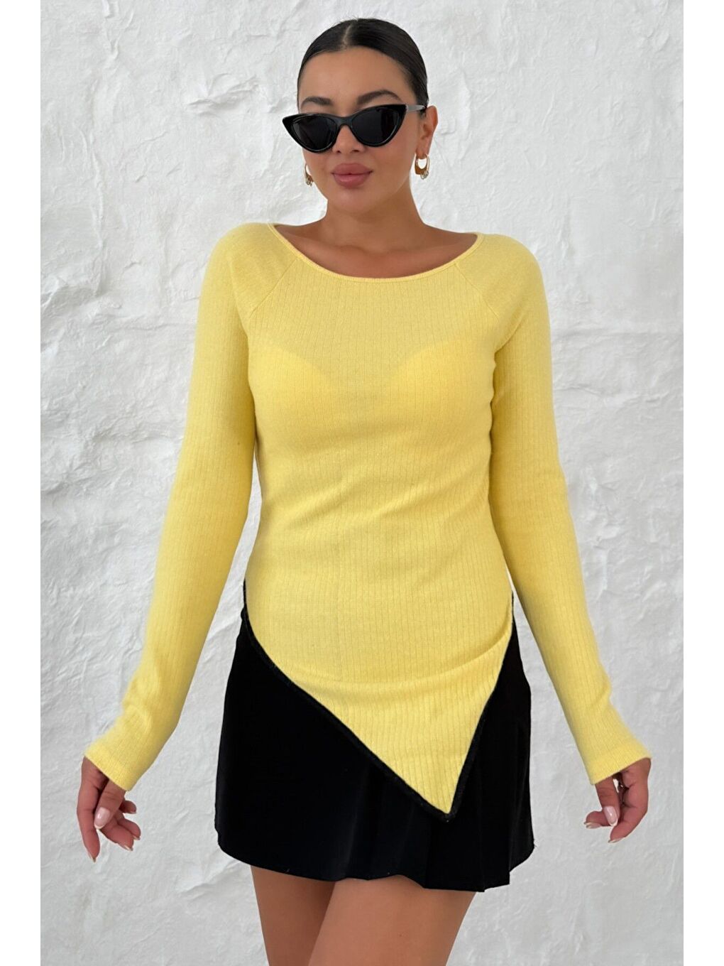 Kadın Sarı Kayık Yakalı V Kesim Biyeli İnterlok Bluz-2