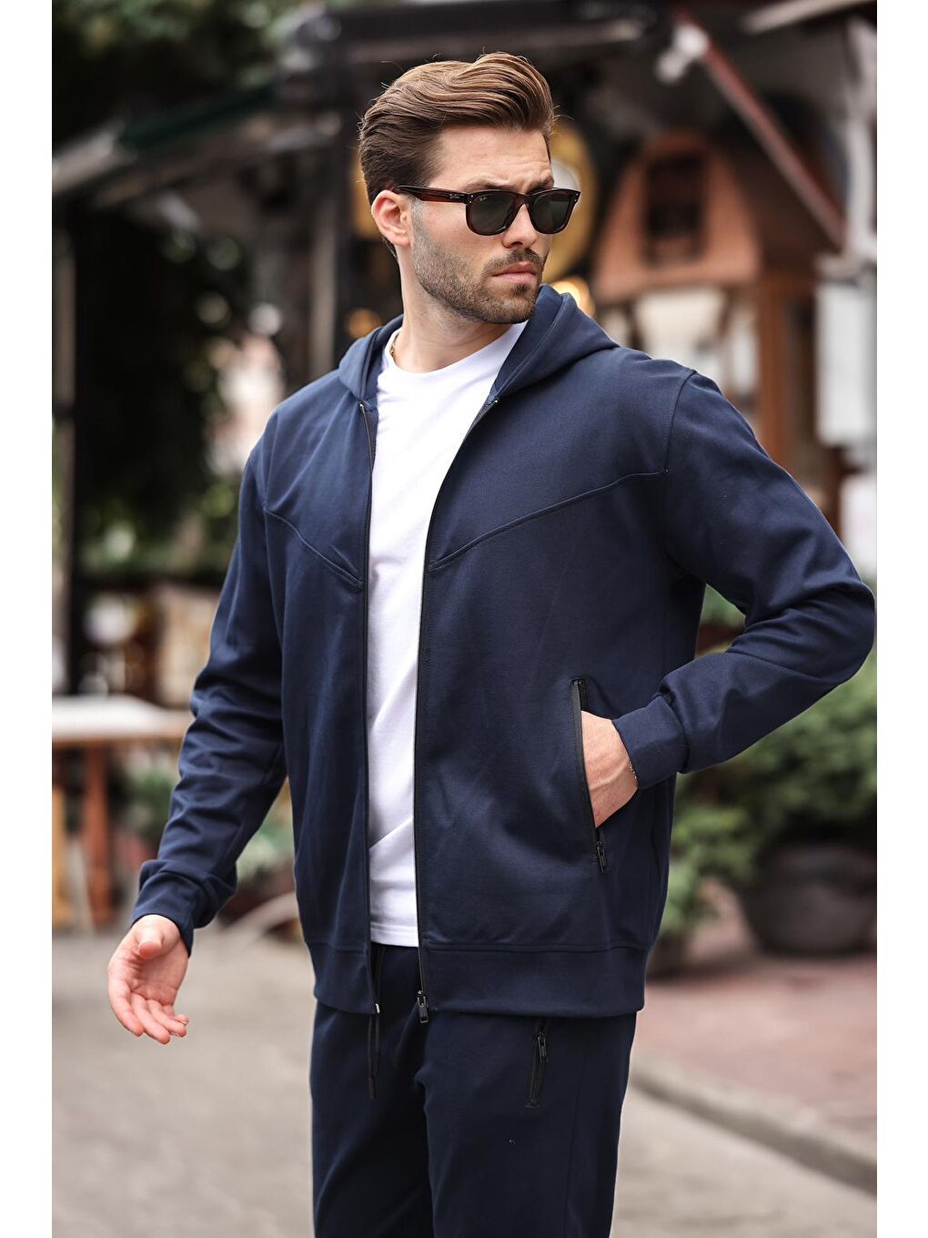 Lacivert Kapüşonlu Rahat Kesim Erkek Eşofman Takımı E7330-3