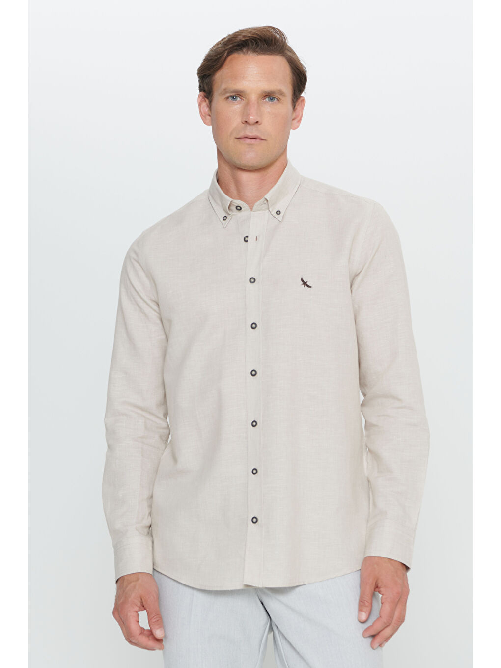 Erkek Bej Slim Fit Dar Kesim Düğmeli Yaka Pamuklu Gömlek-2