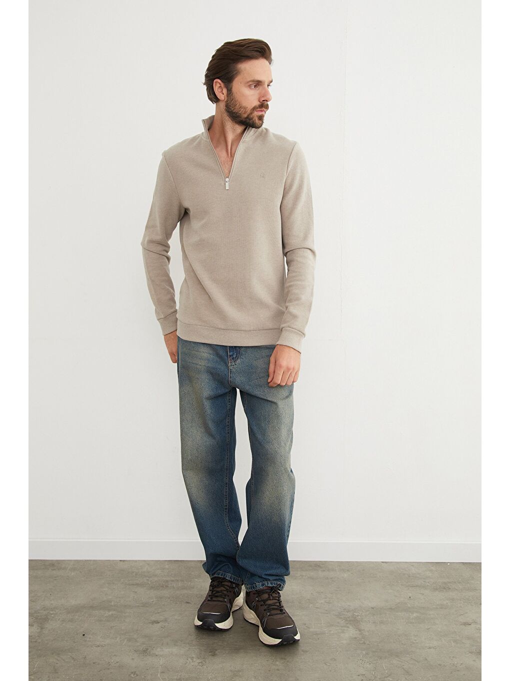 Bej Fitilli Dik Yaka Yarım Fermuarlı Sweatshirt-2