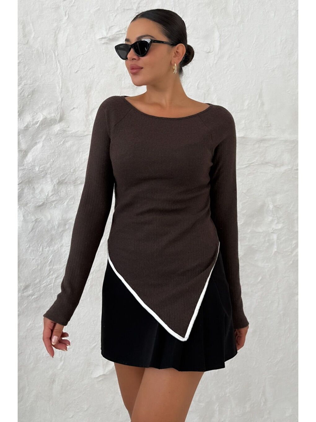 Kadın Kahverengi Kayık Yakalı V Kesim Biyeli İnterlok Bluz-1