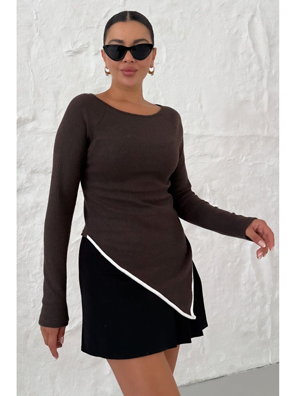 Kadın Kahverengi Kayık Yakalı V Kesim Biyeli İnterlok Bluz-3