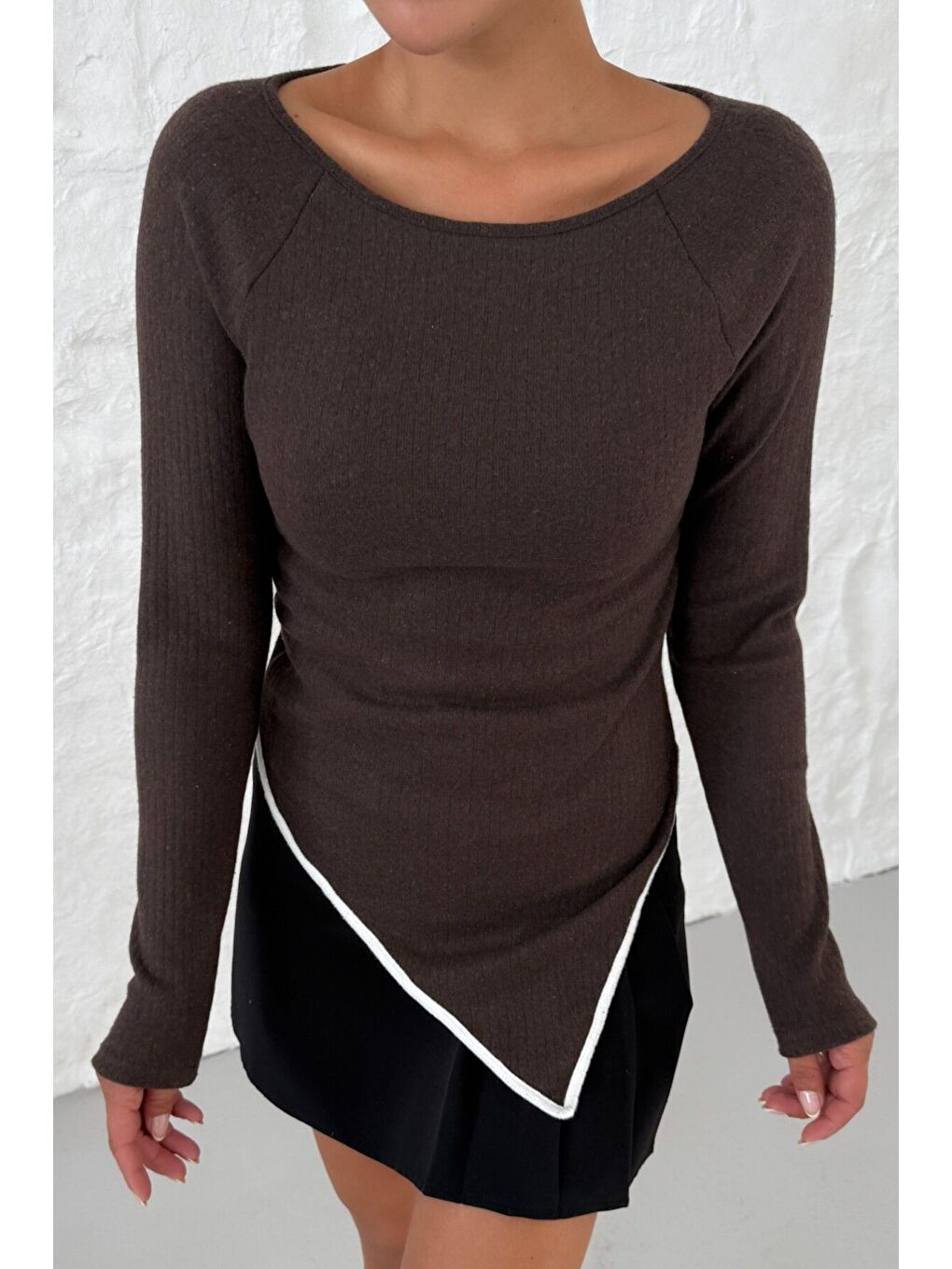 Kadın Kahverengi Kayık Yakalı V Kesim Biyeli İnterlok Bluz-5