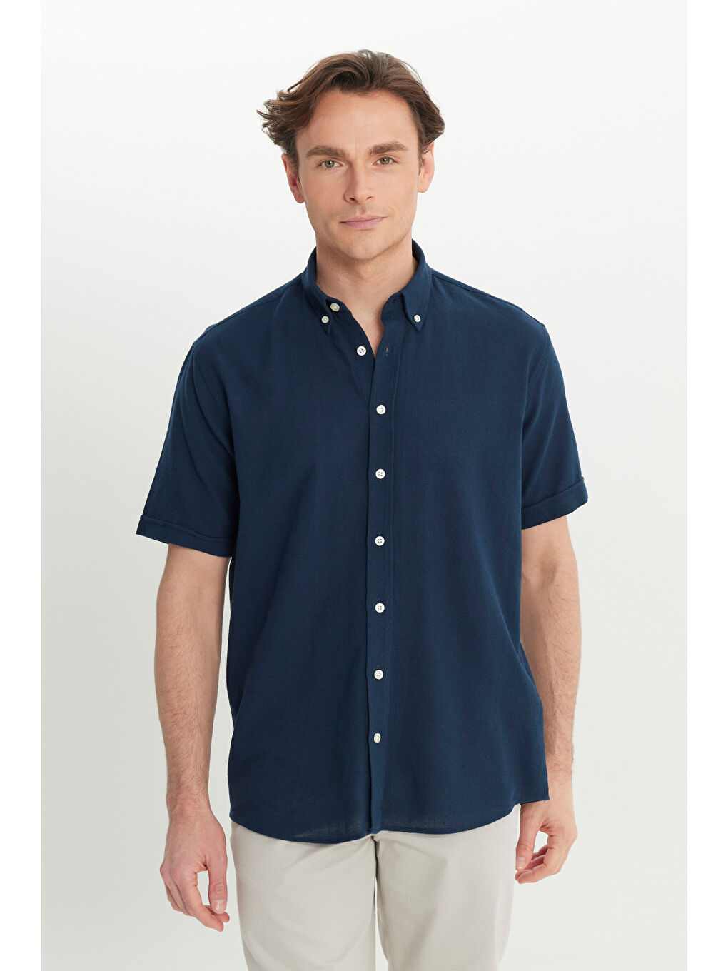Erkek Lacivert %100 Pamuk Comfort Fit Rahat Kesim Düğmeli Gömlek Yaka Armürlü Gömlek-3
