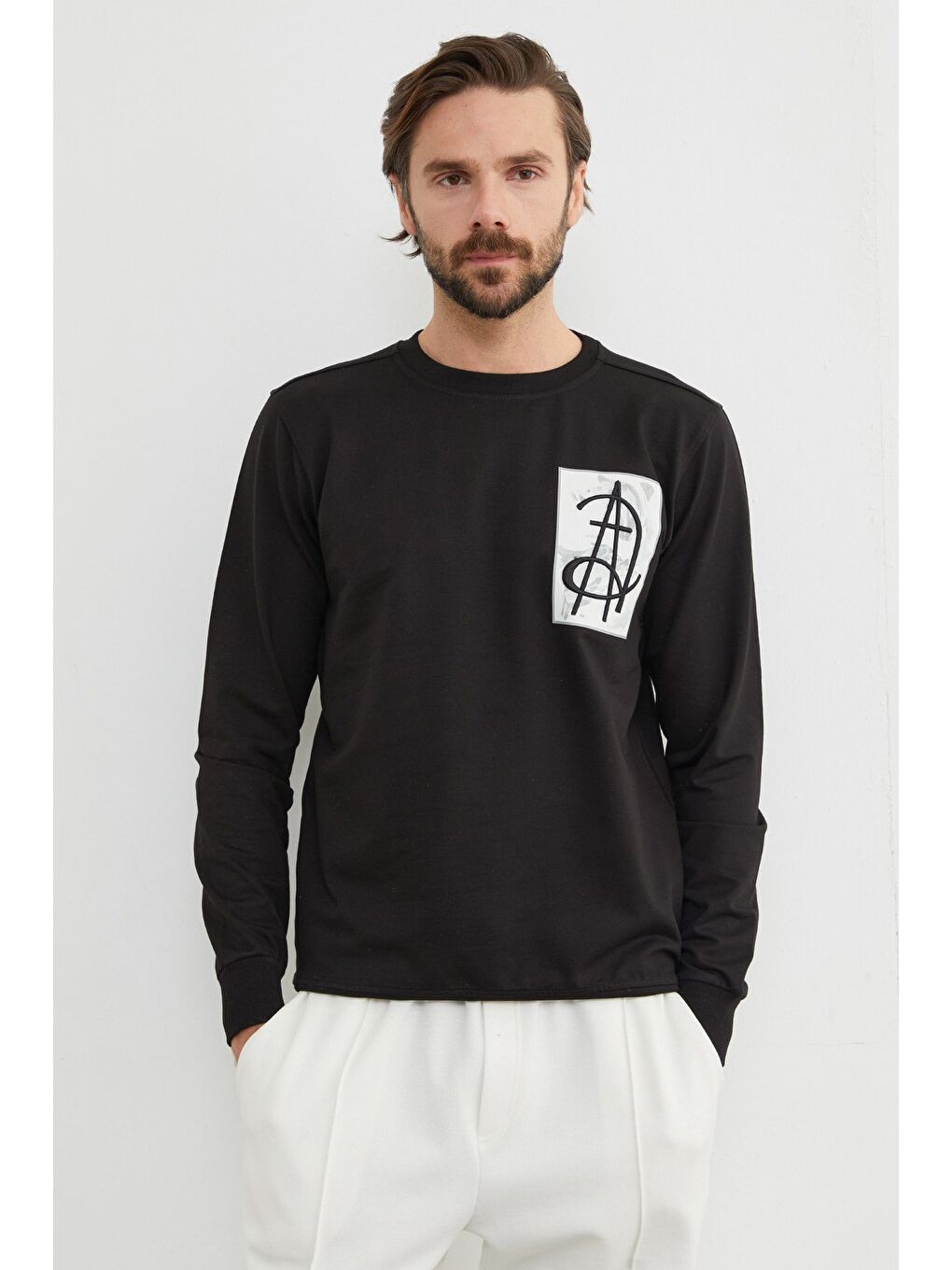 Siyah A Nakışlı Bisiklet Yaka Sweatshirt