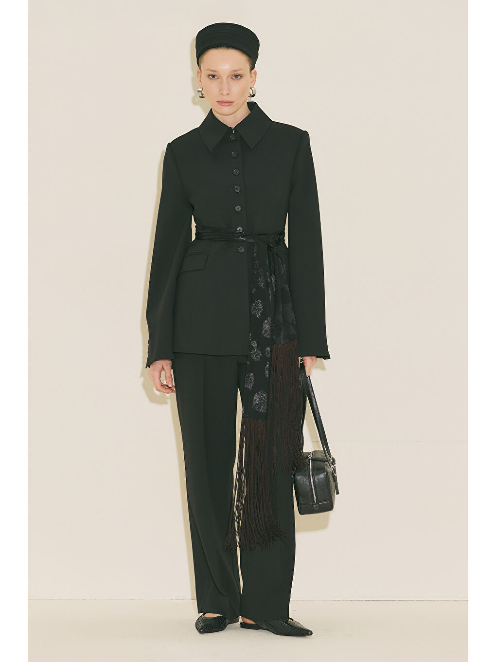 Püskül Detaylı Şal Siyah-3