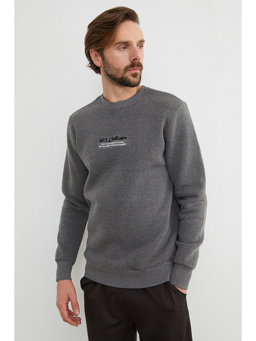 Antrasit 3 İplik Art Collective Kabartma Baskılı Büyük Beden Sweatshirt-2
