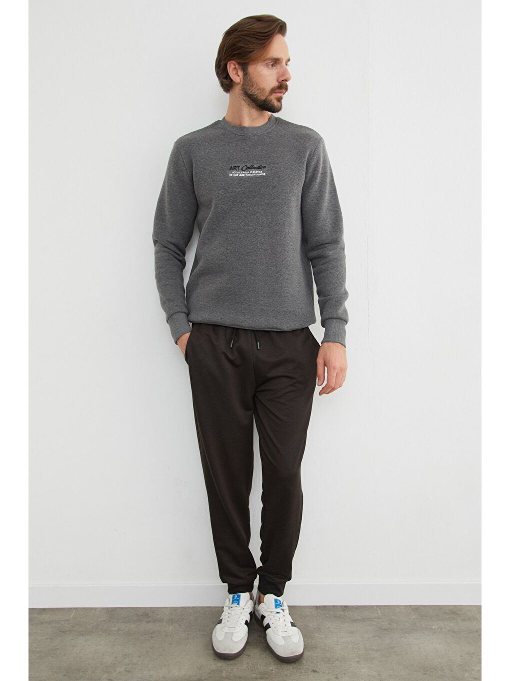 Antrasit 3 İplik Art Collective Kabartma Baskılı Büyük Beden Sweatshirt-3