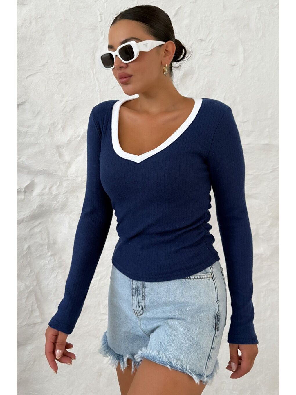 Kadın Lacivert V Yakalı Biyeli Uzun Kollu İnterlok Bluz-2