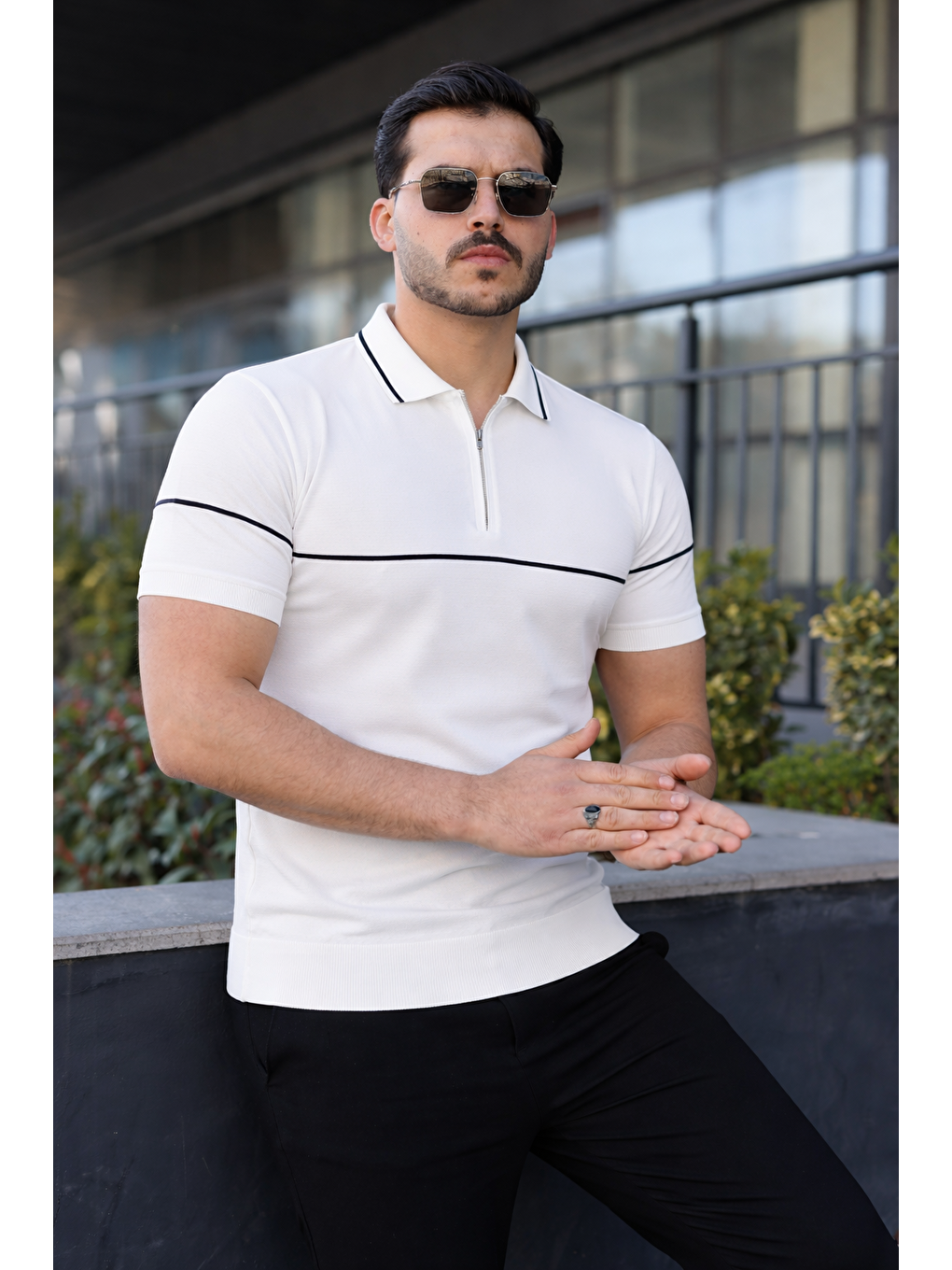 Erkek Günlük Çizgili Fermuarlı Triko Beyaz Polo Yaka Tişört
